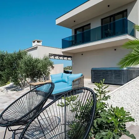 Blue Horizon Seget Villa