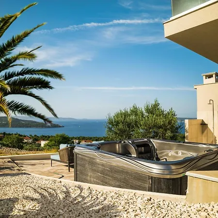 Blue Horizon Seget Villa